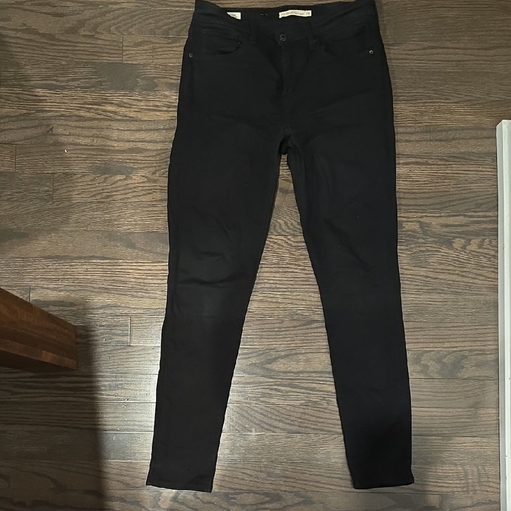 Levi's Black Skinny Jeans for Women
